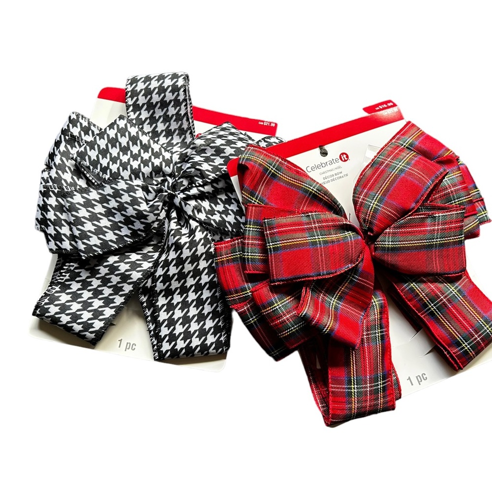 NWT 2 celebrate it plaid large bows